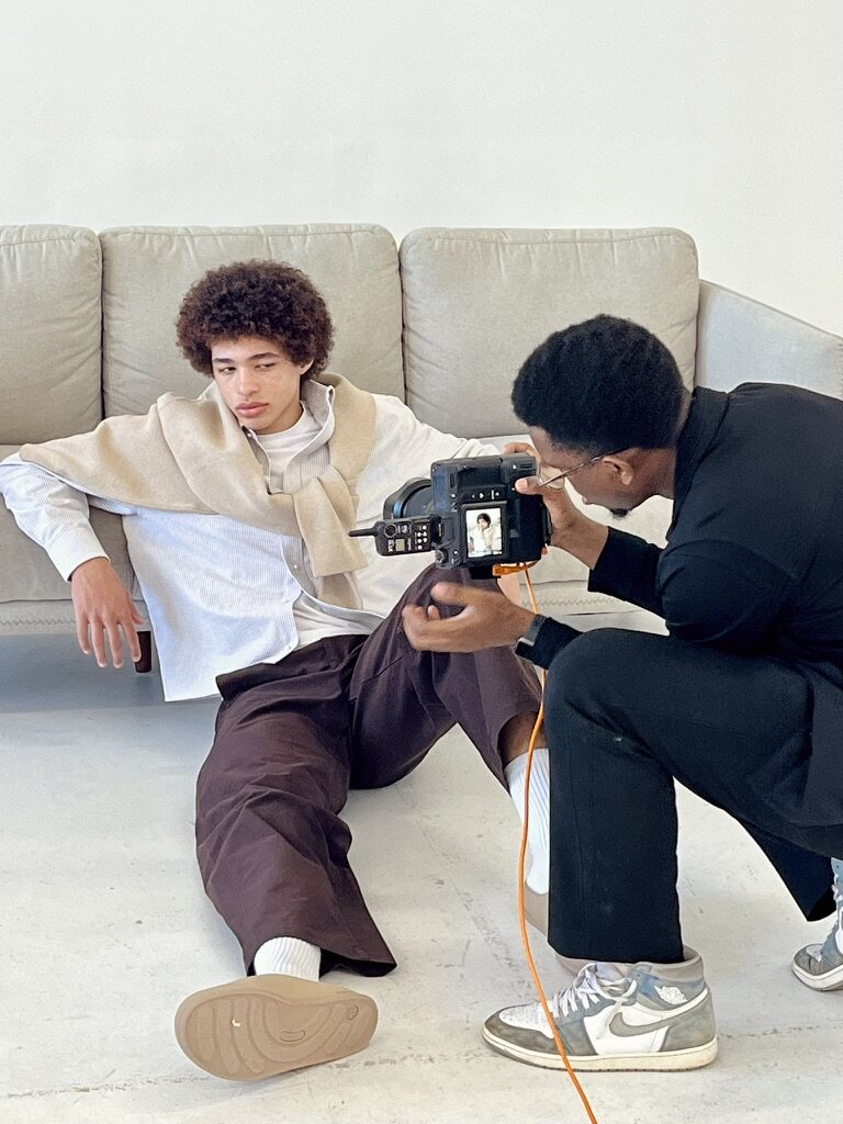 Abstract Diaries — on set