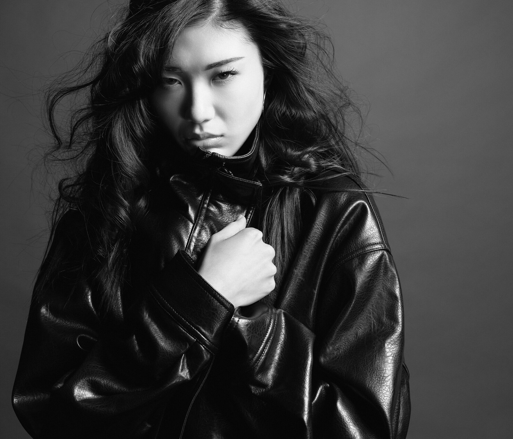 Icon — noir-inspired fashion editorial