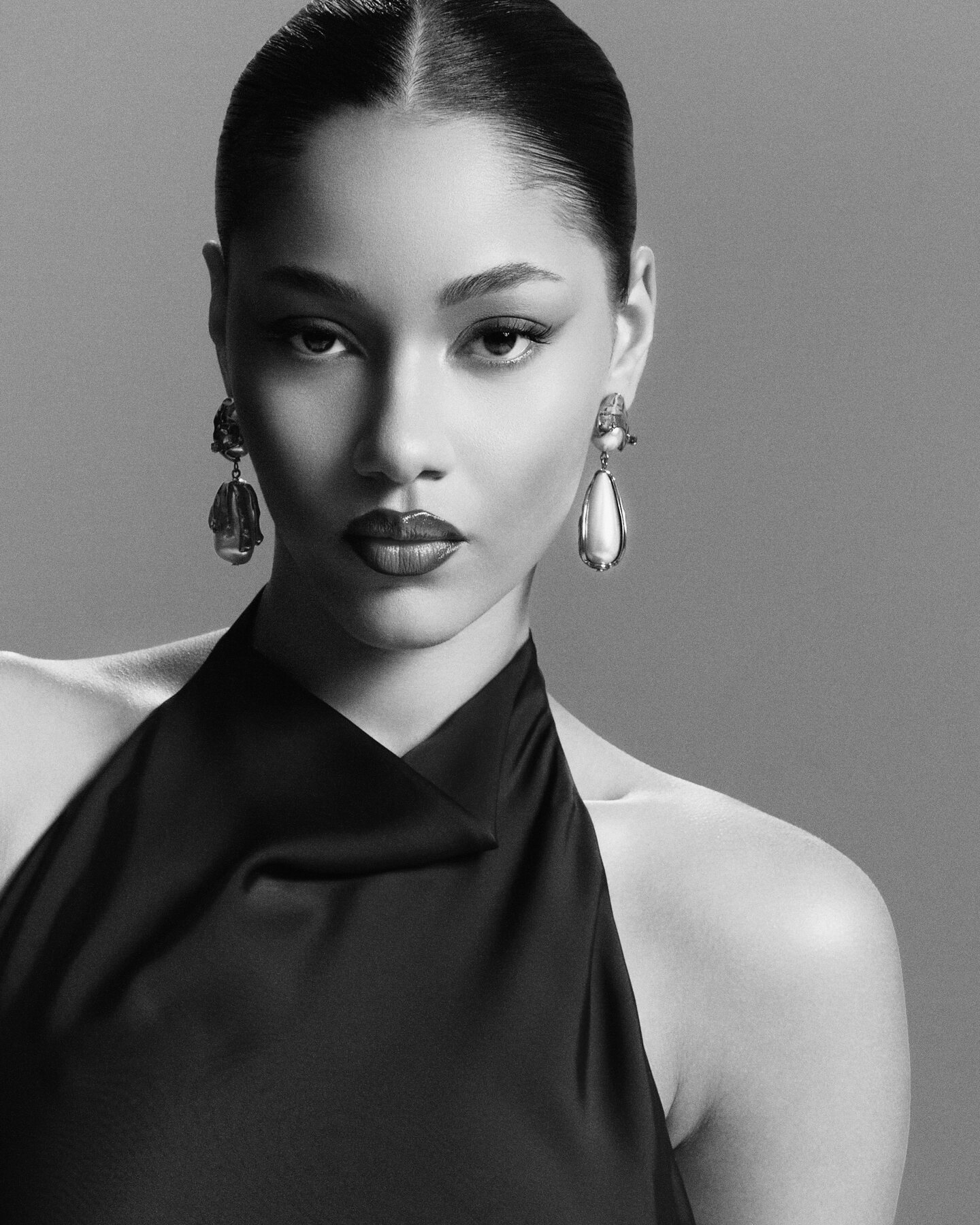 Icon — noir-inspired fashion editorial