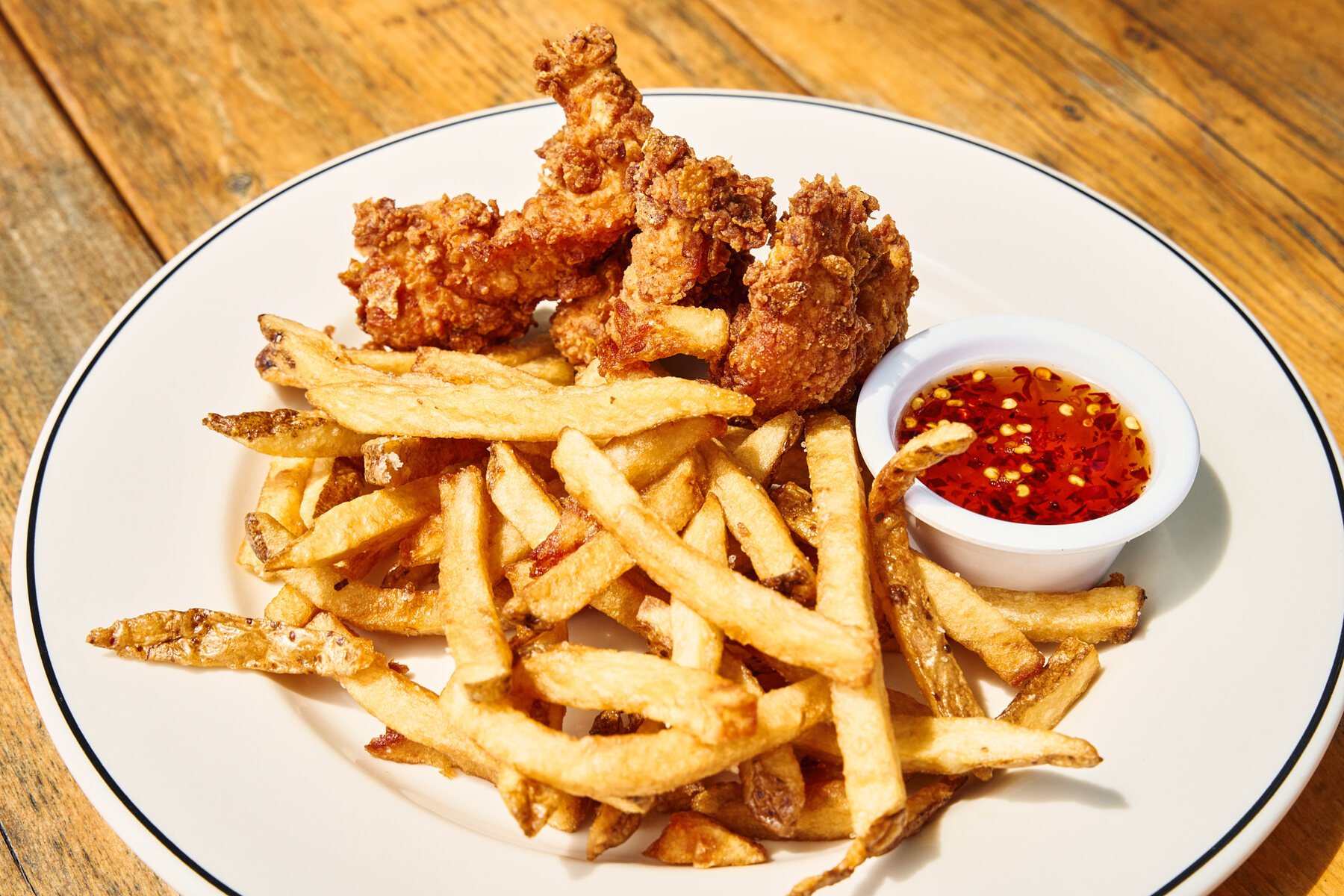 Marine Tavern — hospitality photography