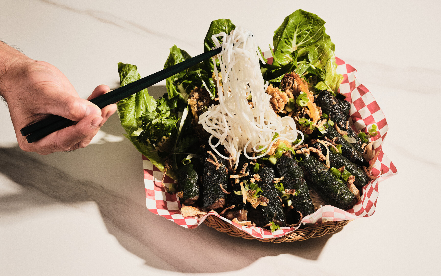 Vietnoms — Toronto Vietnamese restaurant